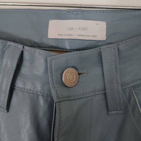 Like New Oat and Fort Light Grey Blue Pleather Wideleg Pants Size 3/4 - Picture 3 of 3